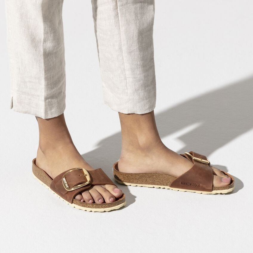 Madrid Big Buckle Oiled Leather Sandals [Narrow] - Women's