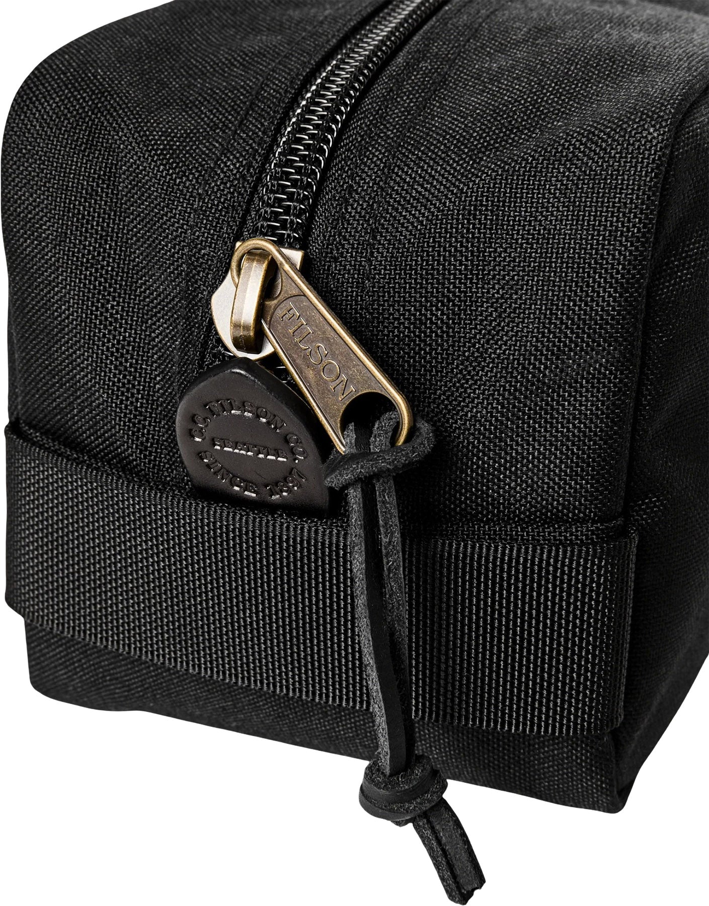 Dryden Travel Pack