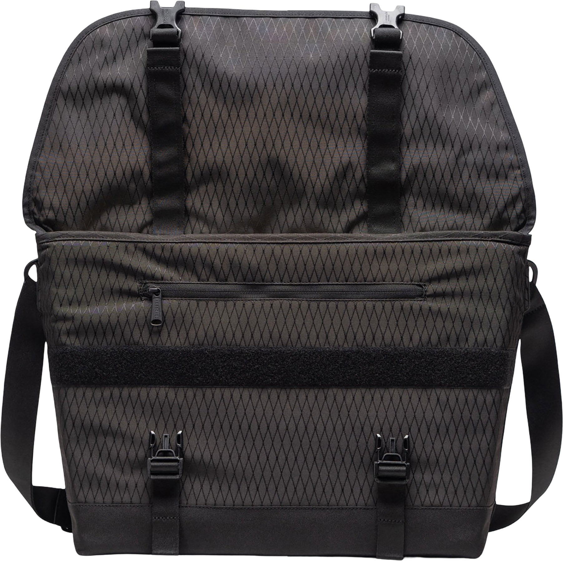 Cove Messenger Bag 22.5L