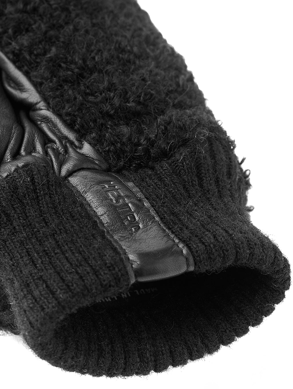 Emilia Mitt - Women's