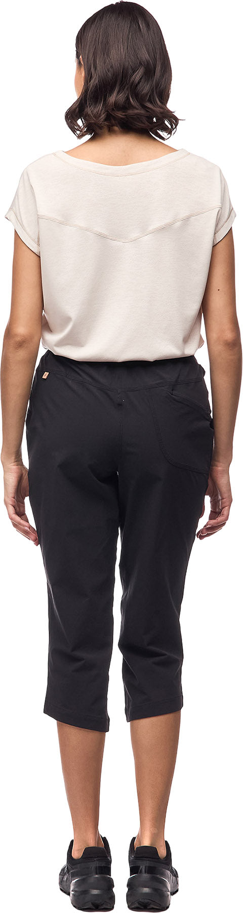 Nakato VI Capri - Women's