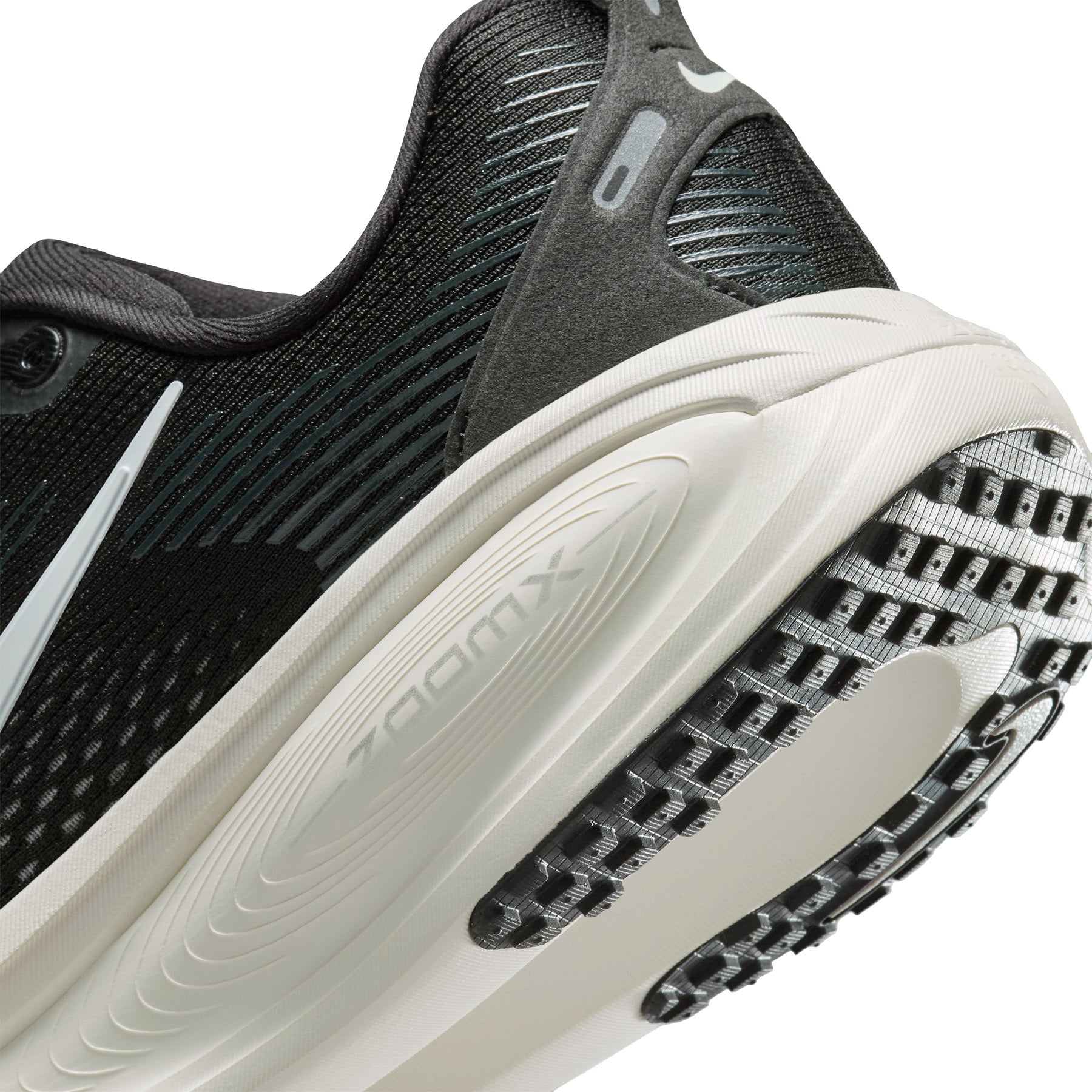 Vomero 18 Road Running Shoes - Women's