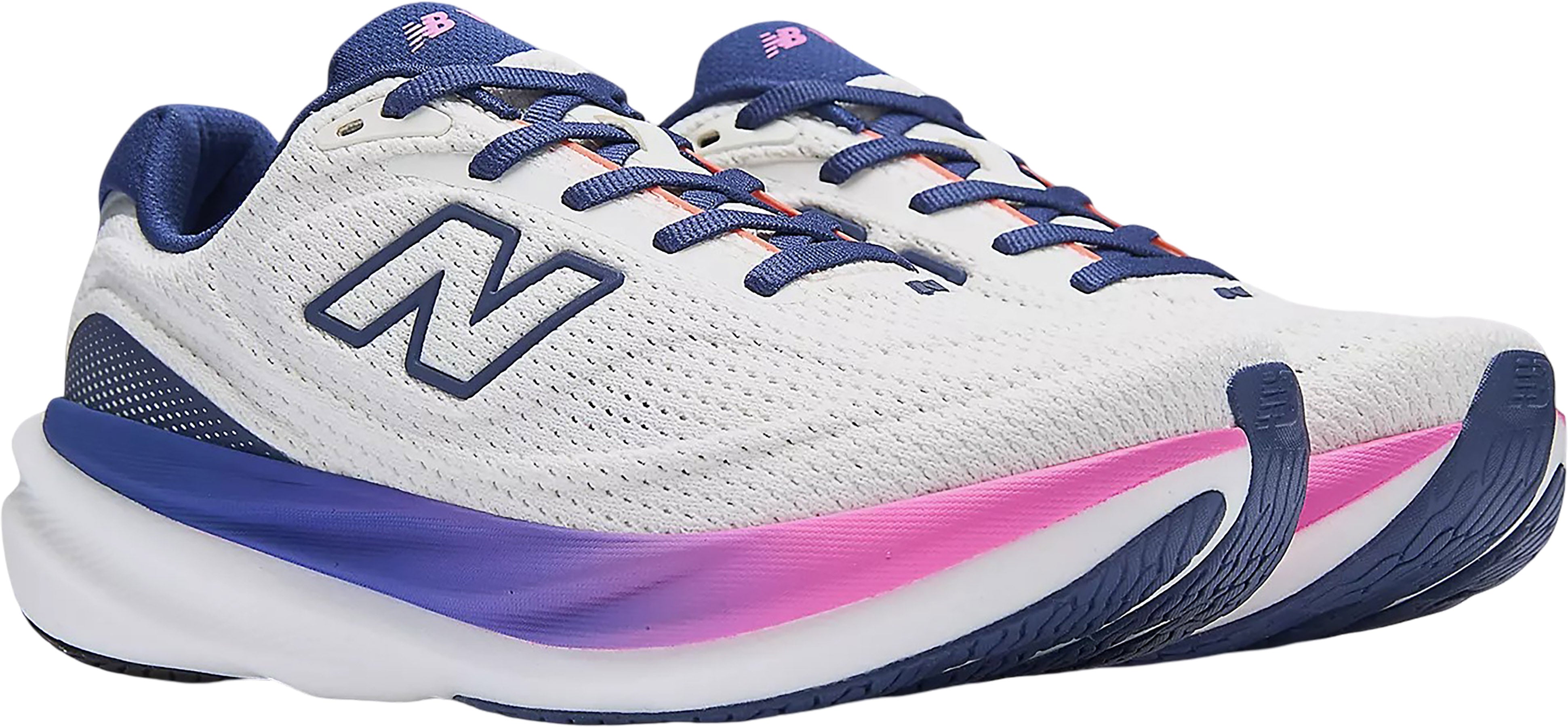 1080v15 Running Shoes - Women's