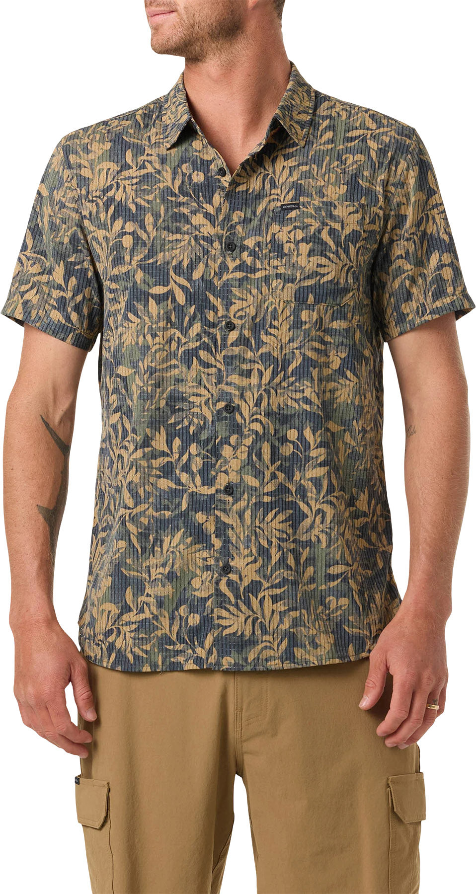 TRVLR Perforated Printed Standard Fit Short Sleeve Woven Shirt - Men's
