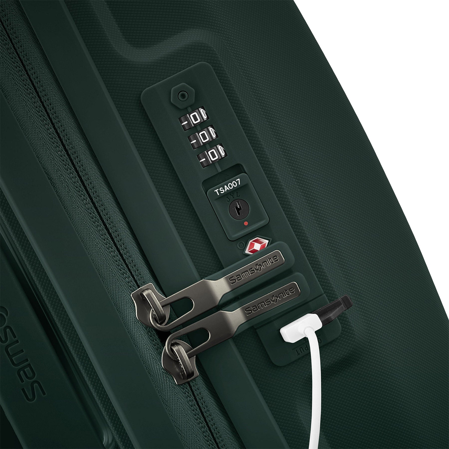Outline Pro Spinner Carry-On Luggage