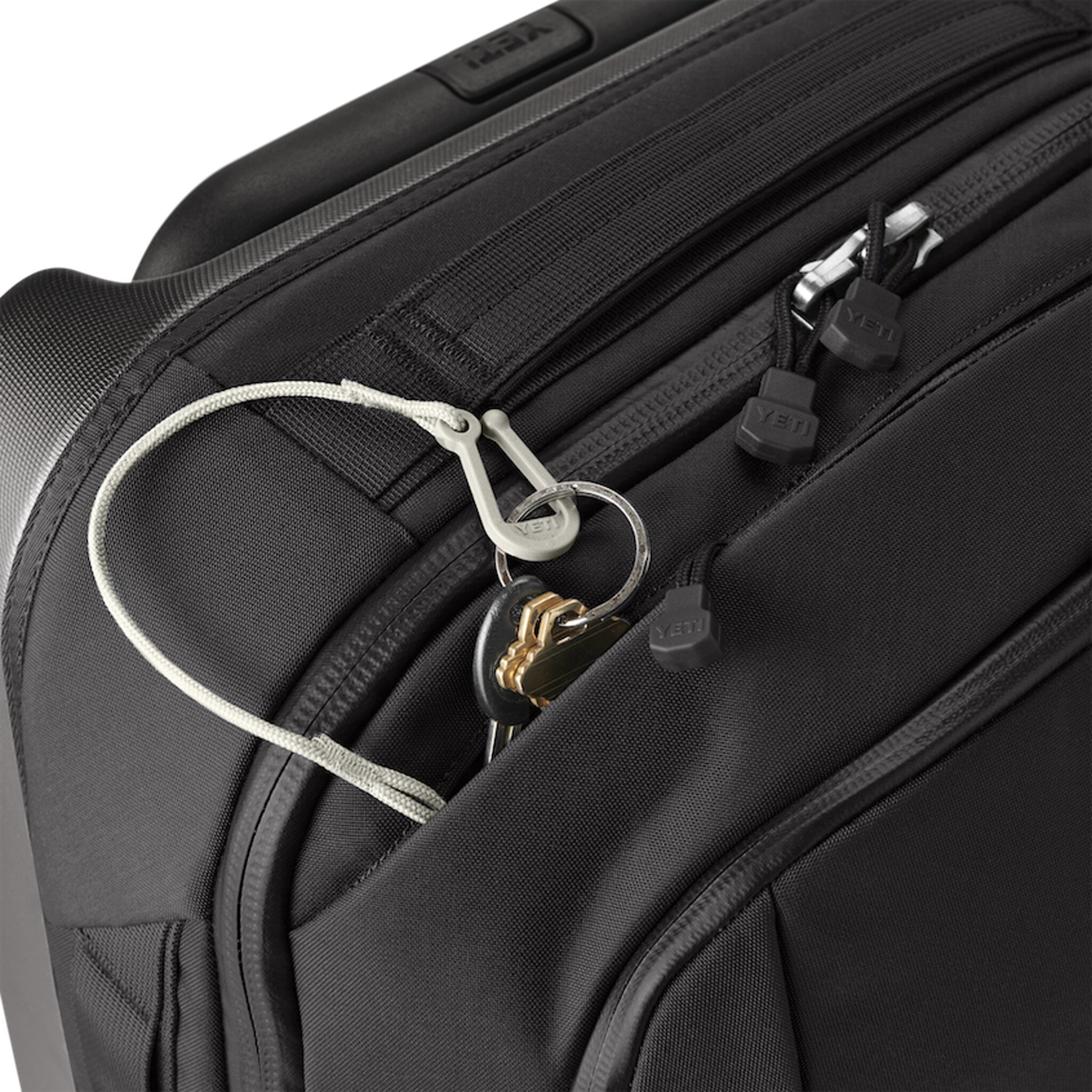 Crossroads Carry-on Luggage 22"